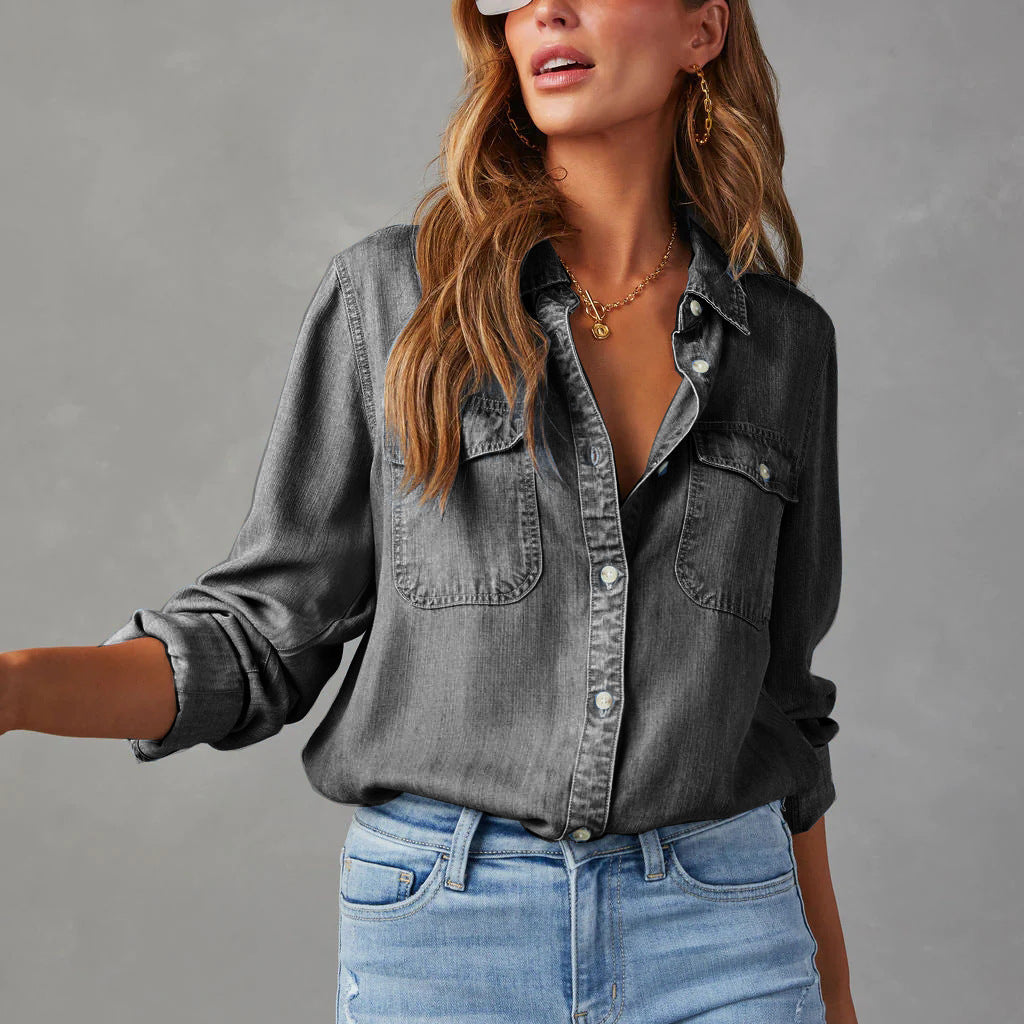 Damen Jeanshemd mit Brusttaschen – Lässiger Stil und entspannter Tragekomfort