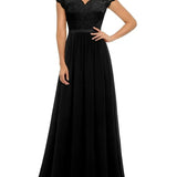 Helena | Lace maxi dress with a graceful and feminine silhouette