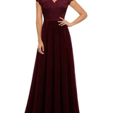 Helena | Lace maxi dress with a graceful and feminine silhouette